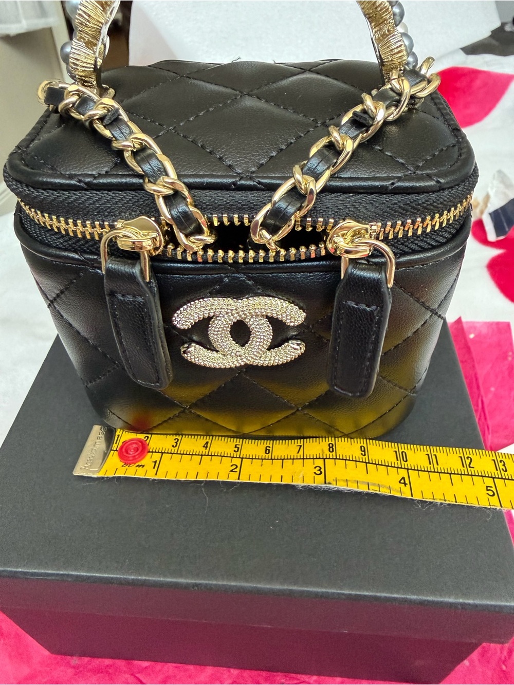 GWP Chanel Black Quilted Pearl-Handle Crossbody Bag - Picture 5 of 8